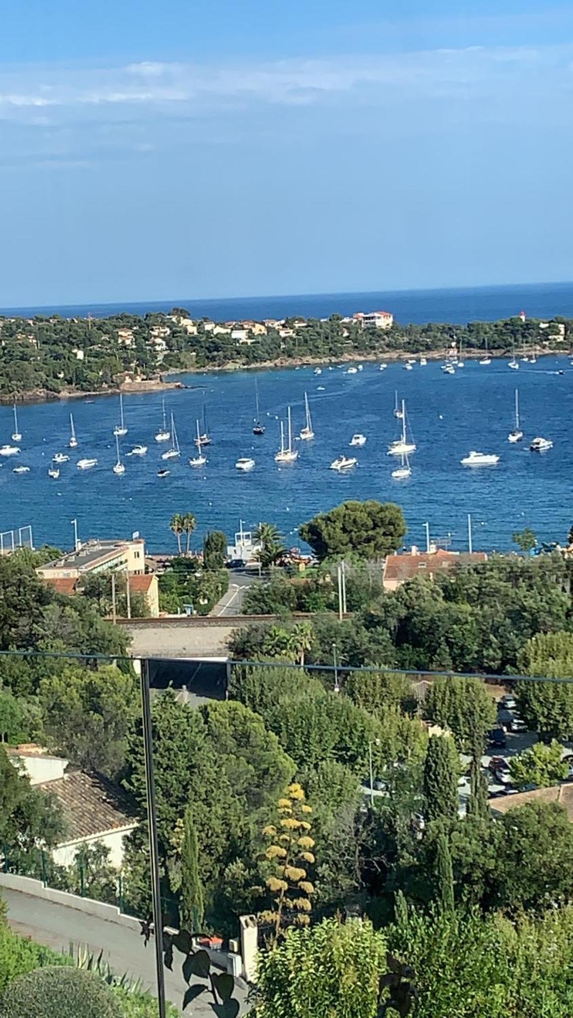 Villa Grand Baie Saint-Raphaël Εξωτερικό φωτογραφία